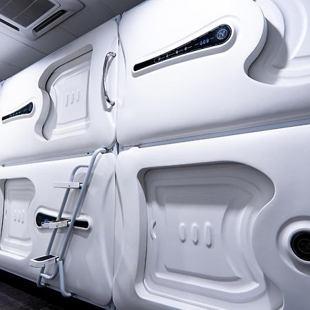 Capsule Inn 亞庇 外观 照片